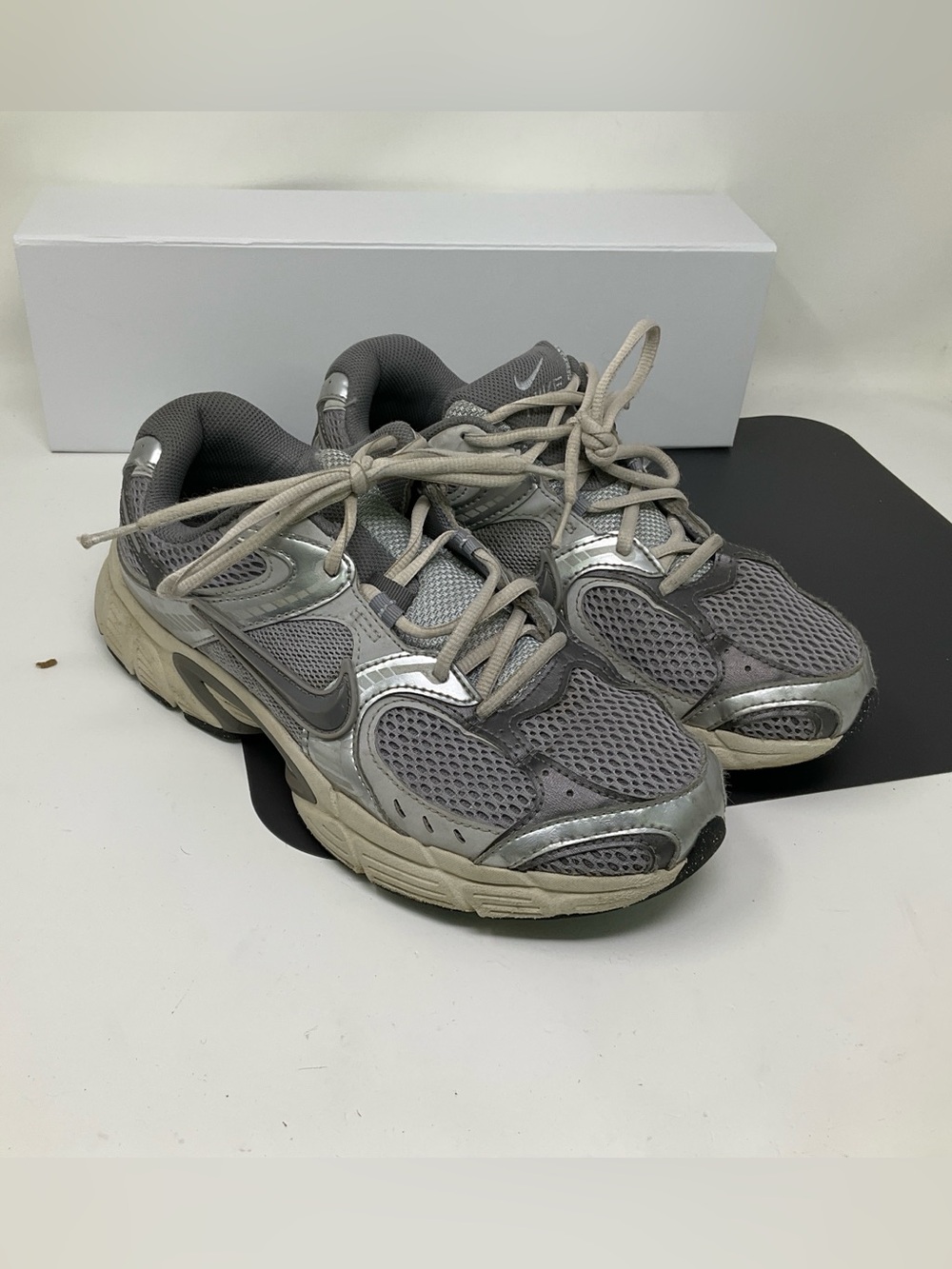 Nike V5 RNR Cement Grey / Cement Grey HJ5228-003 Men's size 7.5